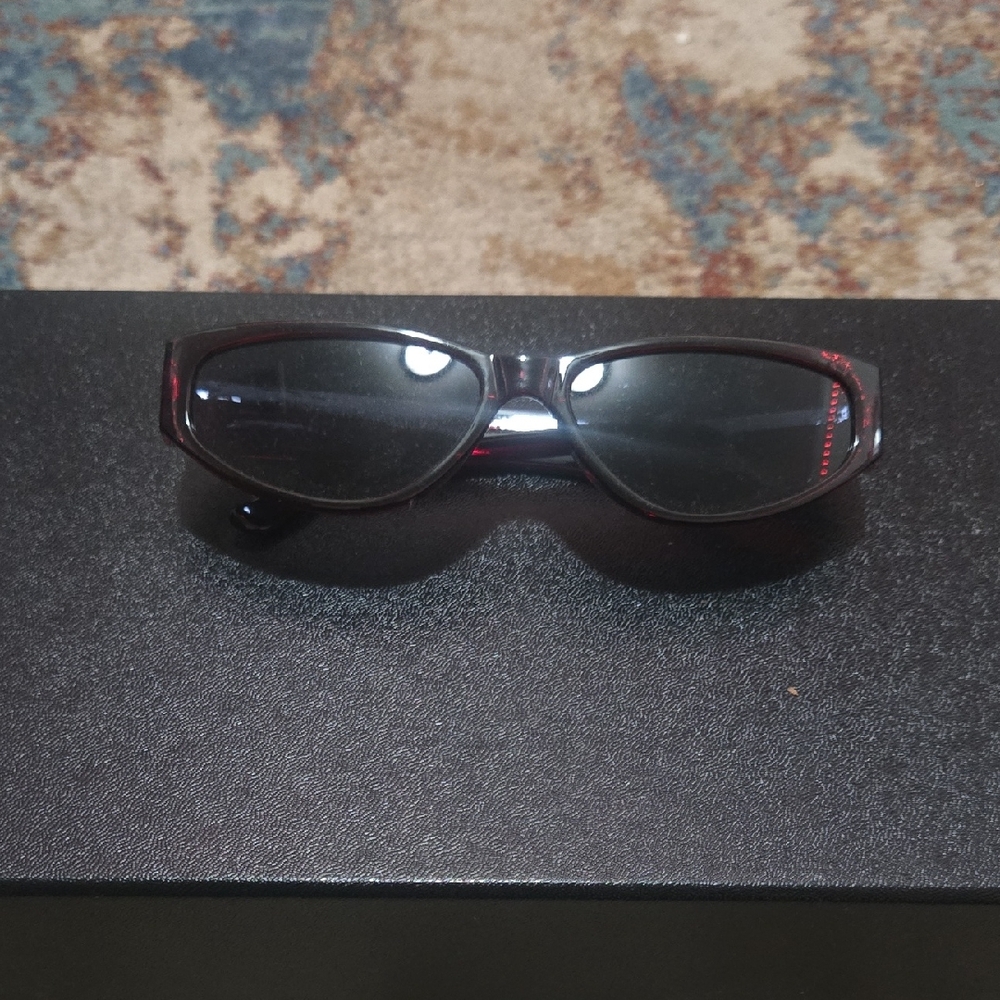 Slim Cat-Eye Sunglasses in Black with Red Accents